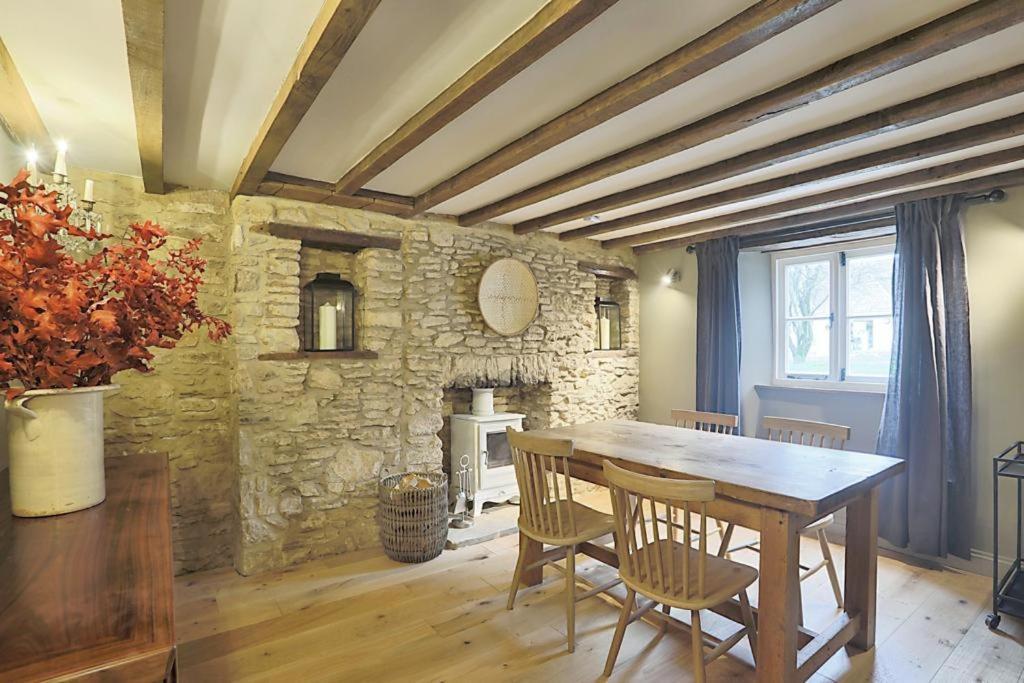 Luxury Cotswold Cottage With Hot Tub In Stow On The Wold! المظهر الخارجي الصورة