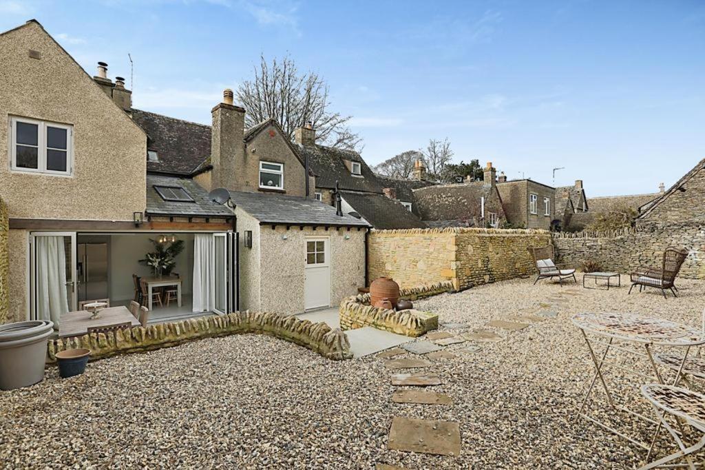 Luxury Cotswold Cottage With Hot Tub In Stow On The Wold! المظهر الخارجي الصورة
