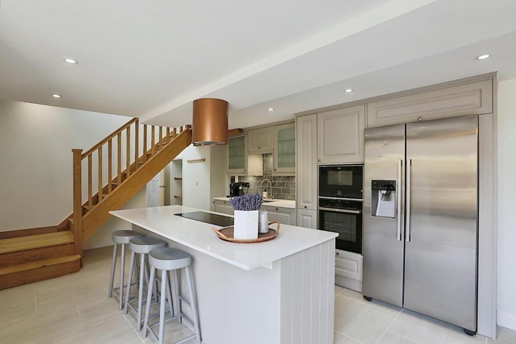 Luxury Cotswold Cottage With Hot Tub In Stow On The Wold! المظهر الخارجي الصورة