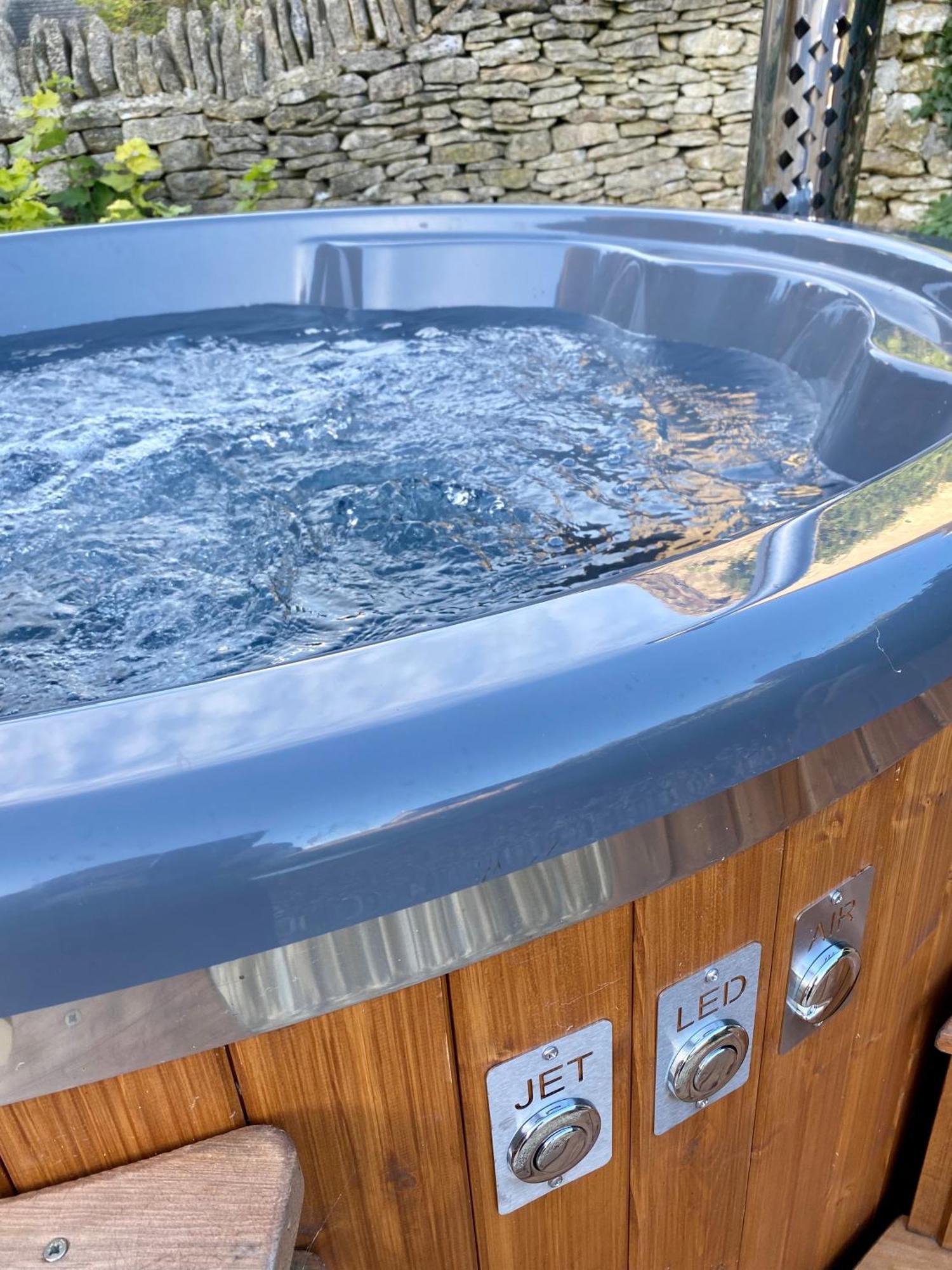 Luxury Cotswold Cottage With Hot Tub In Stow On The Wold! المظهر الخارجي الصورة